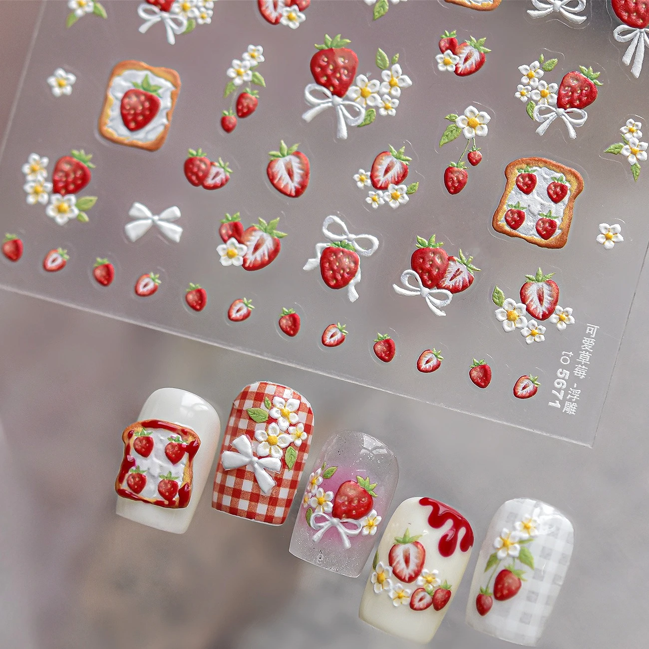 Truskawka, tost, kokarda, stok – Nail Art Orange recenzja i cena